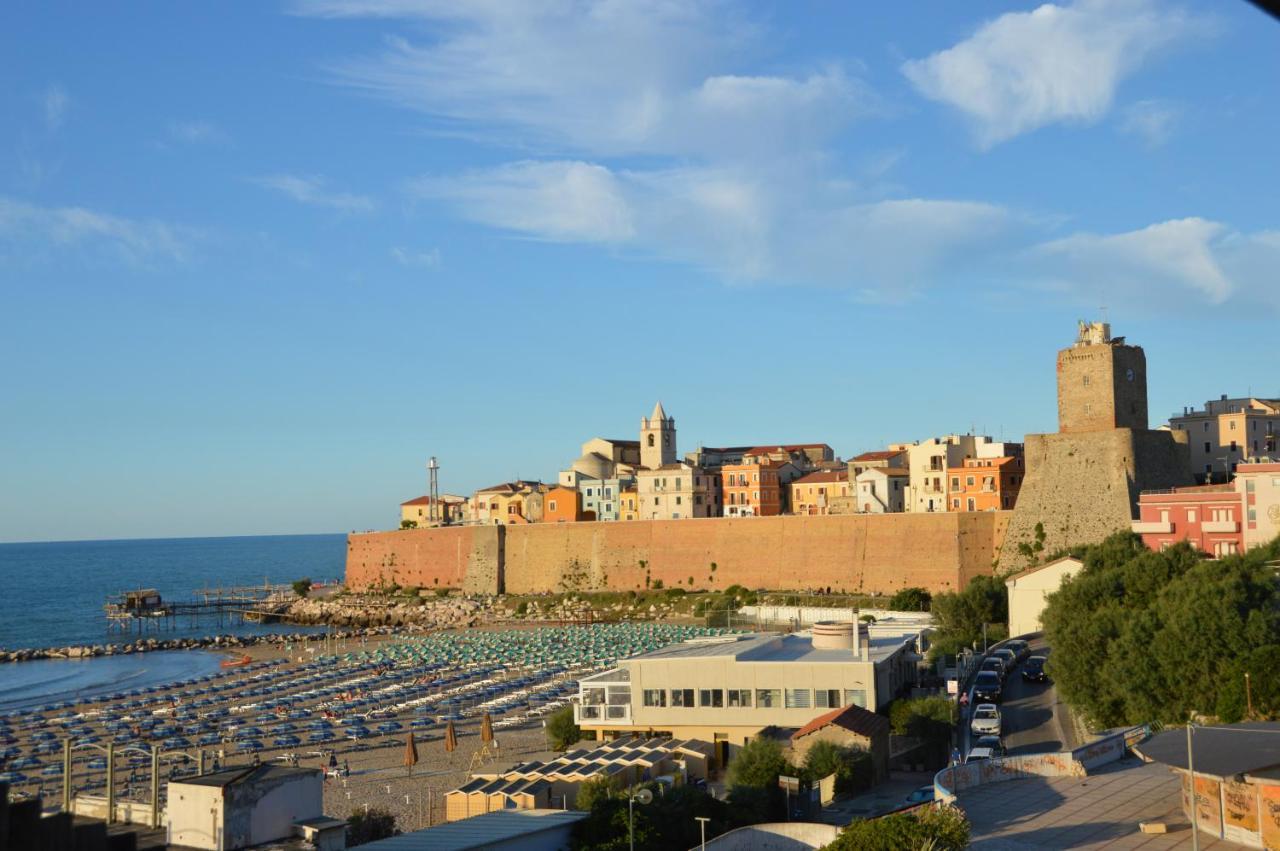 Le Volte Nel Borgo Apartamento Termoli Exterior foto
