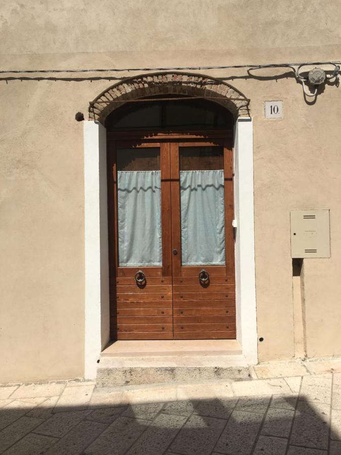 Le Volte Nel Borgo Apartamento Termoli Exterior foto